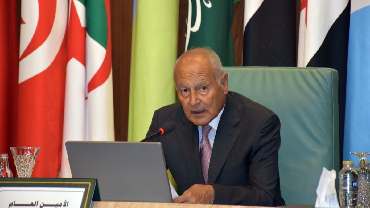 أمين الجامعة العربية يدين العدوان الإيراني على الإمارات ويطالب بإيقاف فوري للتصعيد
