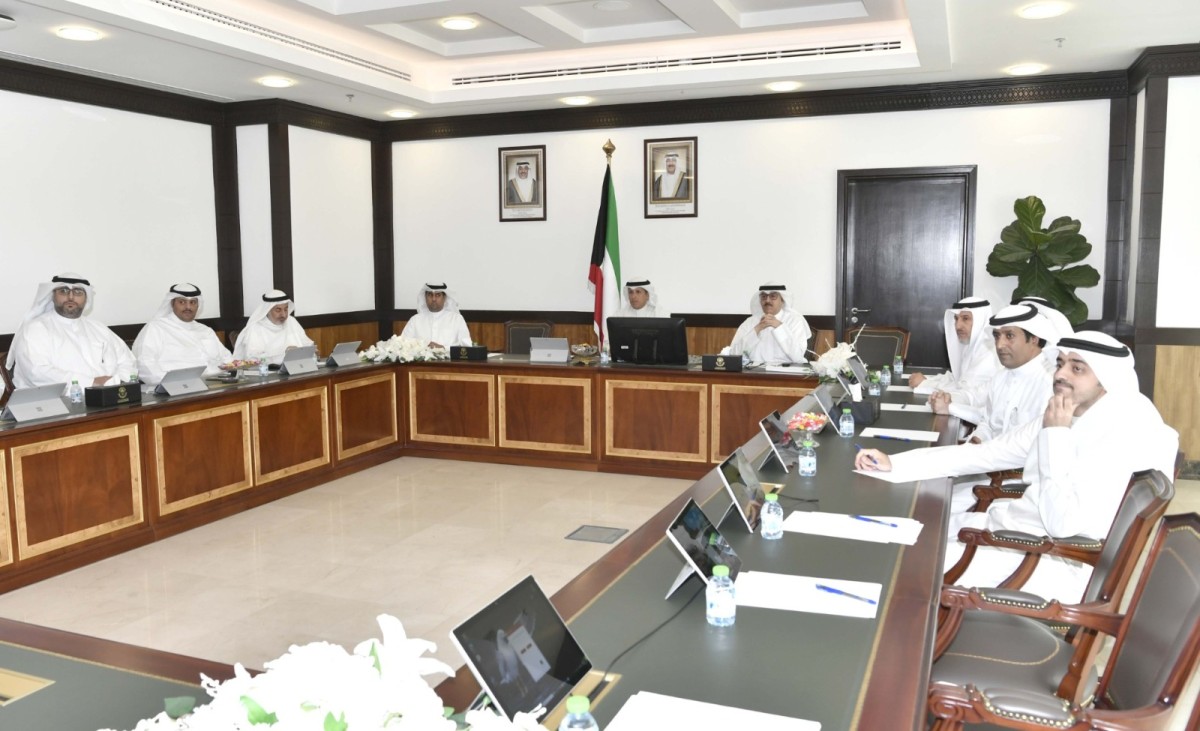 وزير 'الأوقاف' يدشن تطبيق 'الحاج الكويتي'
