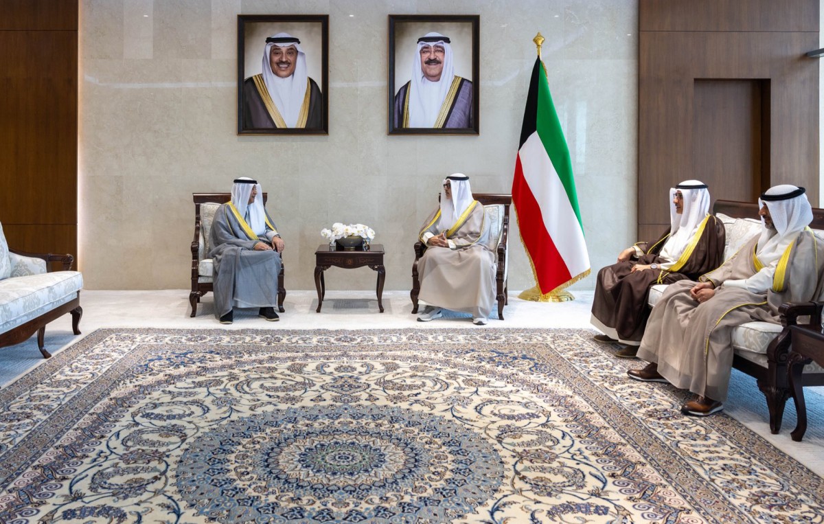 وزير الخارجية وأمين عام مجلس التعاون يبحثان دعم مسيرة العمل الخليجي المشترك