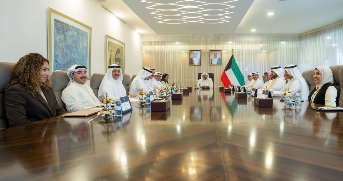 رئيس الوزراء: تنفيذ المشاريع التنموية الكبرى بمعايير الجودة العالمية والالتزام بالبرامج الزمنية 
