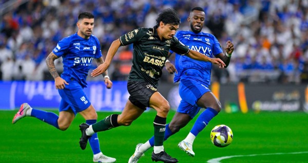 'الهلال السعودي' يتوج بكأس خادم الحرمين الشريفين 2026