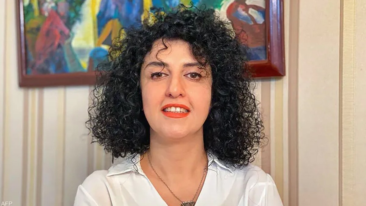 الإفراج بكفالة عن الناشطة الإيرانية نرجس محمدي لأسباب طبية 