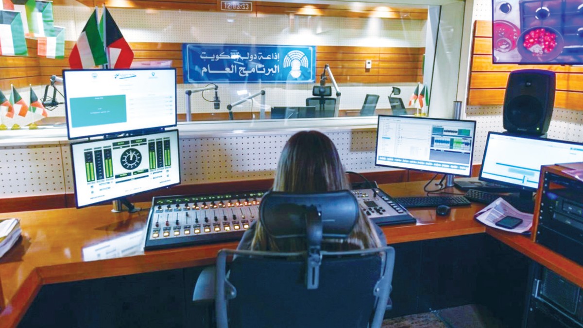 السريّع: 'إذاعة الكويت' مدرسة ساهمت في ترسيخ الهوية الوطنية والحفاظ على التراث!