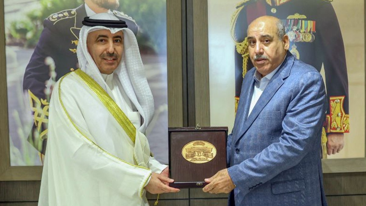 رئيس مجلس النواب الأردني: العلاقات مع الكويت تاريخية وراسخة