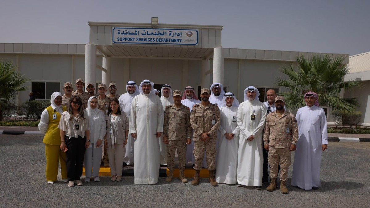 وزير الدفاع يتفقد قطاع الشؤون الفنية: مواصلة العطاء والعمل بروح الفريق الواحد في خدمة الوطن
