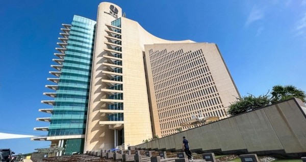 رقمنة شركات 'البترول'... مشاريع تضع القطاع في الريادة