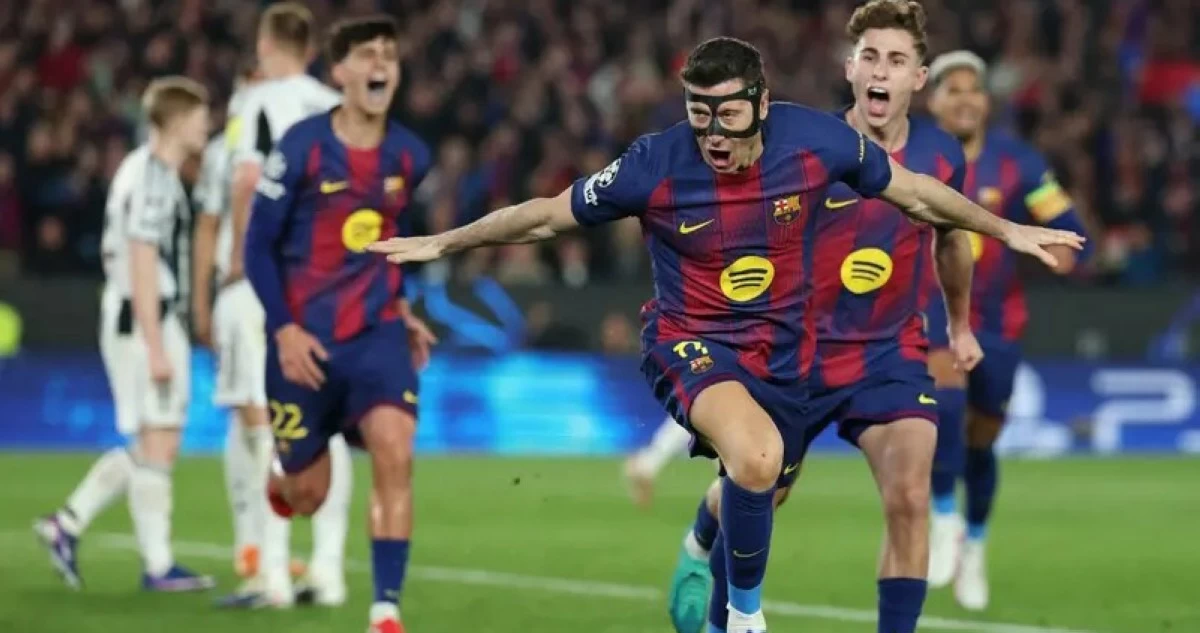 ليفاندوفسكي يعلن رحيله عن برشلونة