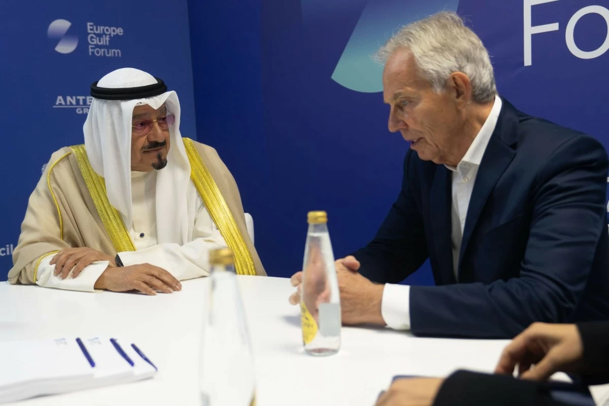 ممثل الأمير ورئيس الوزراء القطري يستعرضان أوجه التعاون وجهود إرساء دعائم الأمن والسلام في المنطقة