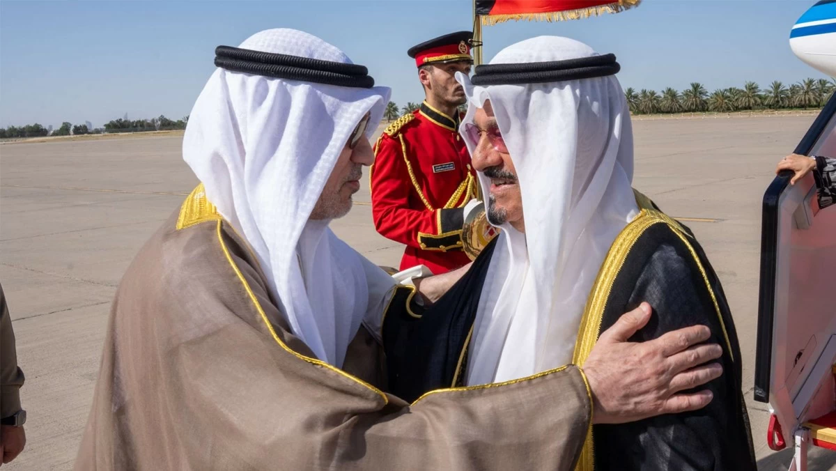 ممثل سمو الأمير يعود إلى البلاد بعد ترؤسه وفد الكويت في القمة الأوروبية - الخليجية