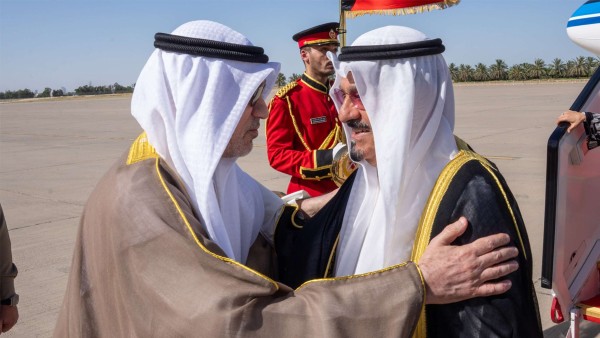 ممثل سمو الأمير يعود إلى البلاد بعد ترؤسه وفد الكويت في #القمة_الأوروبية_الخليجية 