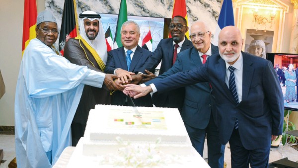 برسائل امتنان ... سفراء غانا و غينيا و أفغانستان و هندوراس يودّعون #الكويت 