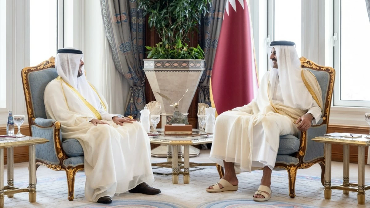 أمير قطر يتسلم أوراق اعتماد سفير الكويت في الدوحة 