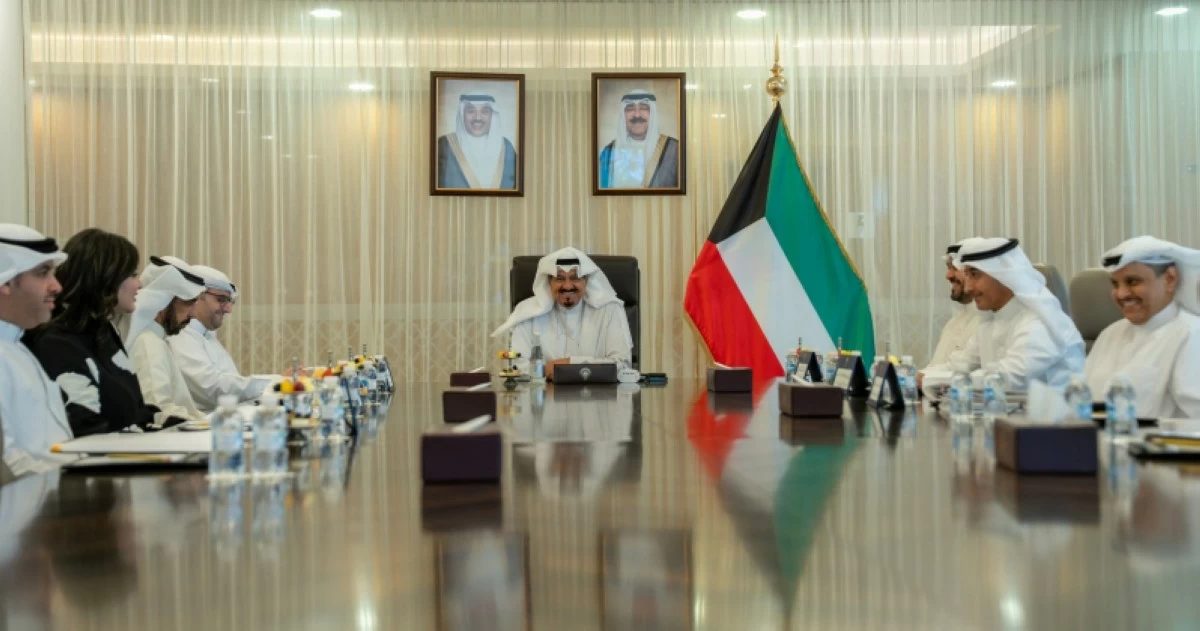 رئيس الوزراء يترأس اجتماعاً لمتابعة الأعمال التنفيذية الخاصة بالمناقصات العامة