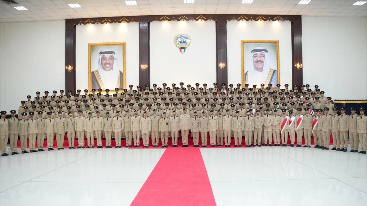 النائب الأول للضباط الخريجين: المرحلة الراهنة تتطلب أعلى درجات الجاهزية والانضباط واليقظة