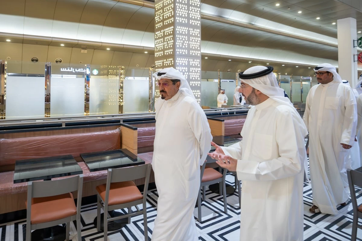 رئيس الوزراء يتفقد 'تي 1': إعادة تشغيل مبنى المطار يمثل خطوة مهمة لاستكمال عودة العمل بكامل طاقته