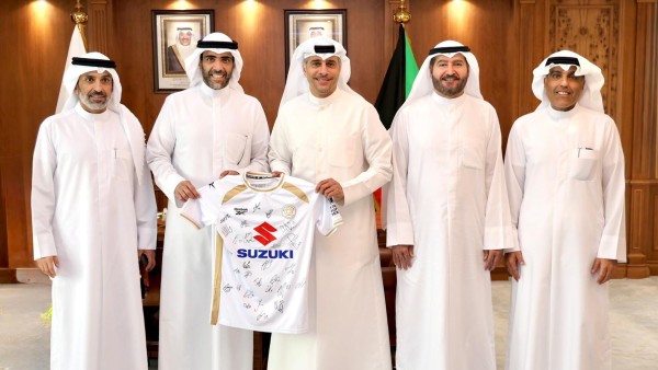 وزير 'الشباب والرياضة' يبحث مع مسؤولي نادي ميلتون كينز دونز تجربة الاستثمار في الدوري الإنكليزي