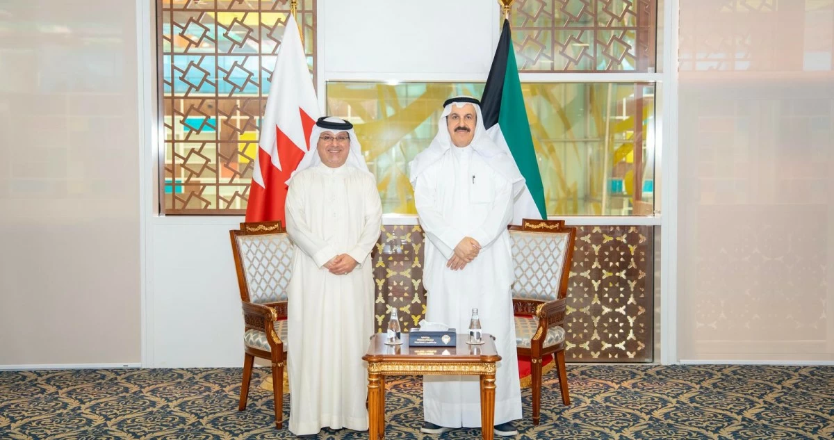 وزير المالية يبحث مع سفير البحرين آفاق التعاون المالي والاستثماري المشترك 