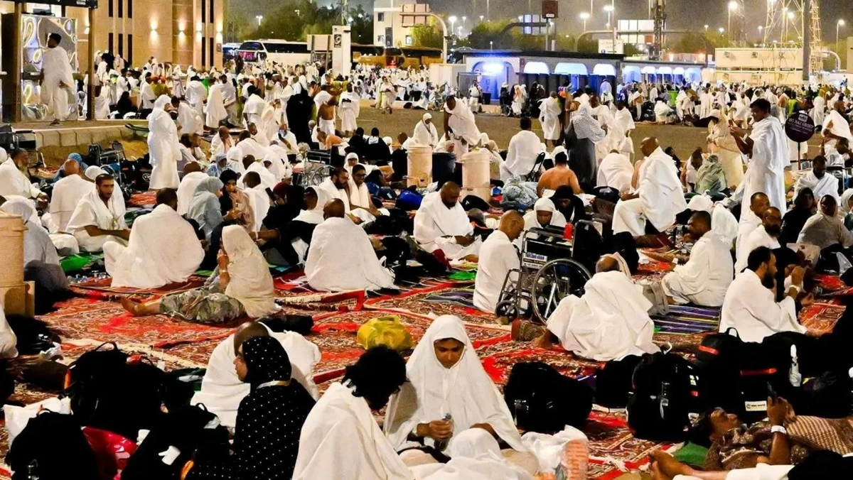 حجاج بيت الله الحرام يستقرون في مشعر مزدلفة