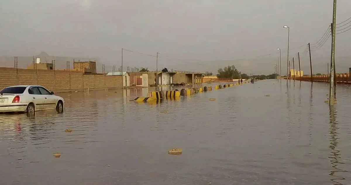 السيول تضرب جنوب ليبيا وتقطع الاتصالات والكهرباء والمياه