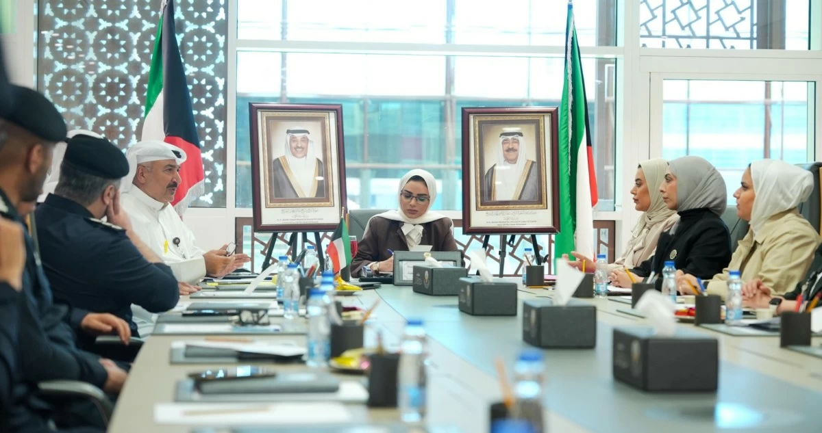 وزيرة الشؤون تبحث مع جهات حكومية اللائحة التنفيذية لقانون الحماية من العنف الأسري