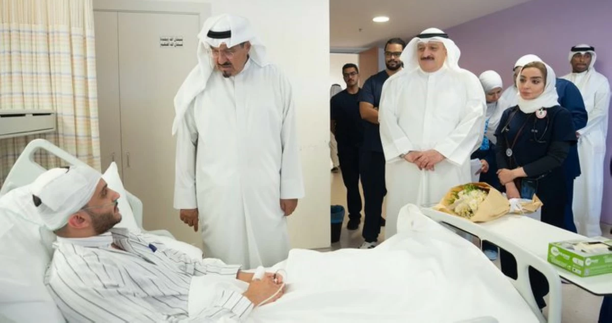 رئيس الوزراء يزور المصابين في مستشفى جابر الأحمد جراء العدوان الإيراني