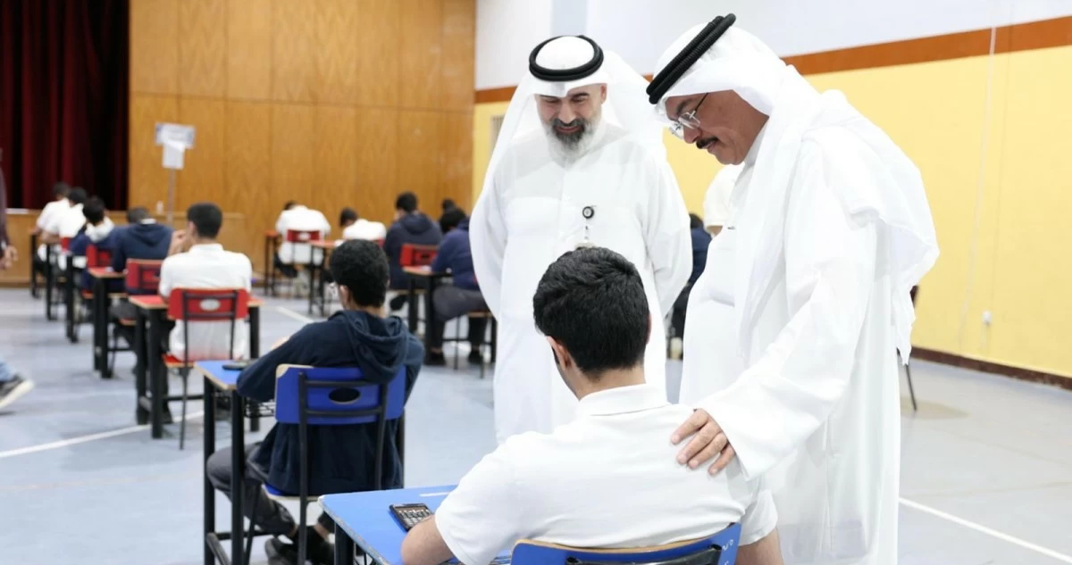 وزير التربية يتفقد لجان امتحانات الصفين العاشر والحادي عشر: توفير البيئة التربوية الملائمة للطلبة