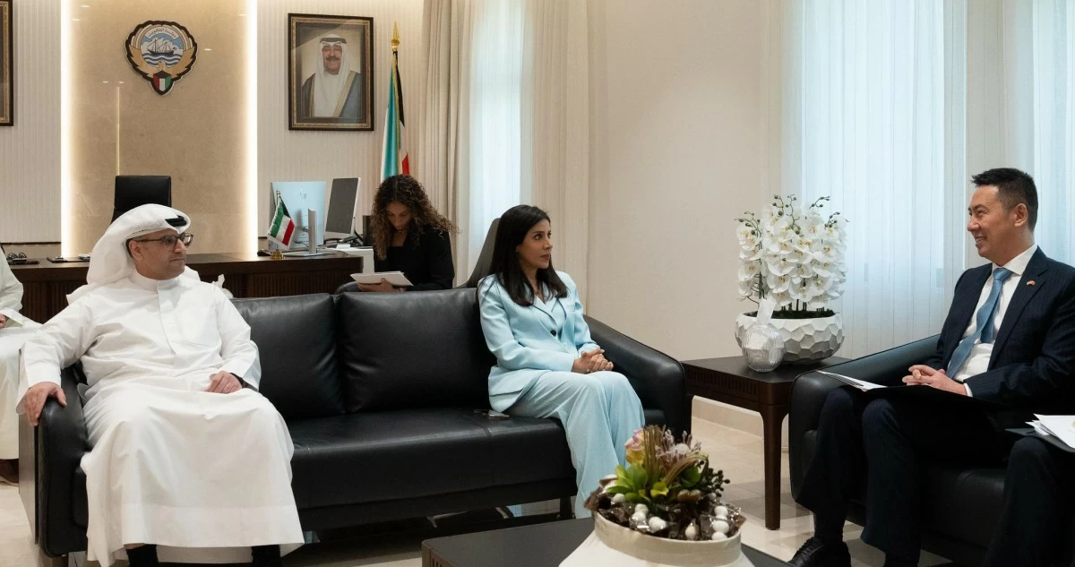 المشعان تبحث مع المشاري والسفير الصيني مستجدات محطة كبد الشمالية والمدن العمالية