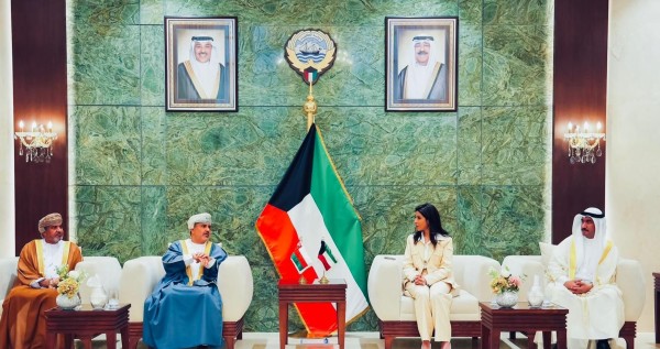 وزيرة 'الأشغال' تبحث مع وزير 'النقل' العُماني سبل تعزيز التعاون في المجالات الخدمية والتنموية