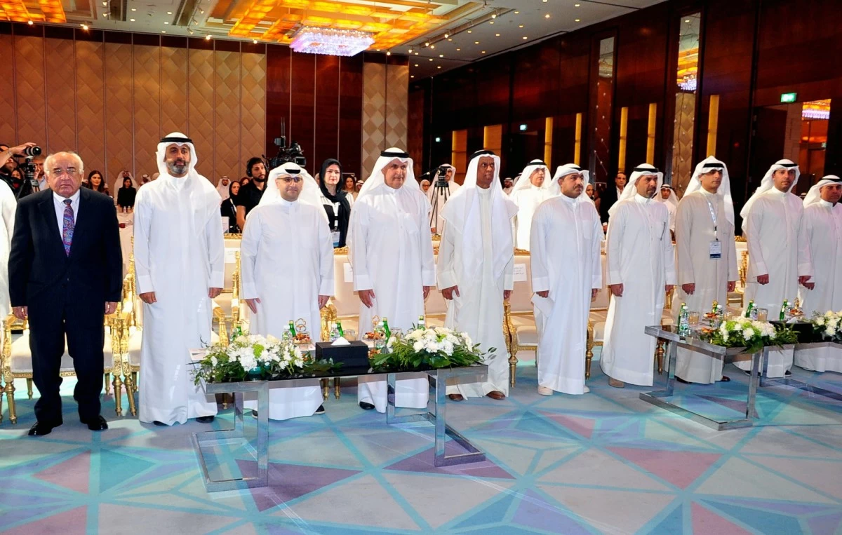 وزير 'الإسكان': الملف الإسكاني أولوية وطنية ثابتة ويحظى باهتمام ودعم القيادة السياسية