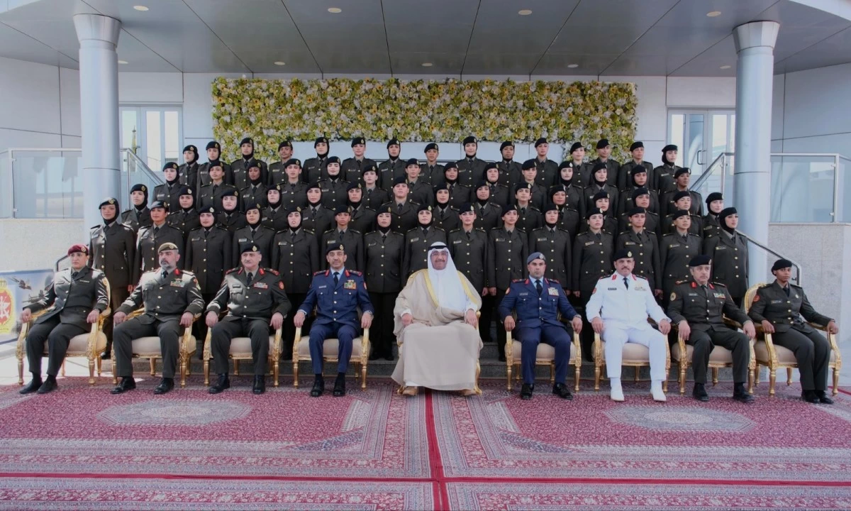 وزير الدفاع للدفعة الأولى من العنصر النسائي: انضمامكن للقوات المسلحة مسؤولية وطنية كبير