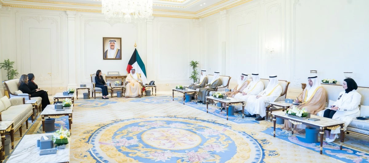ولي العهد يستقبل الممثلة العليا للأمين العام للأمم المتحدة