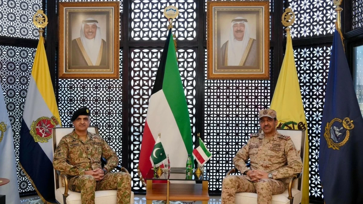 رئيس الأركان يبحث مع مدير عمليات الجيش الباكستاني أوجه التعاون العسكري