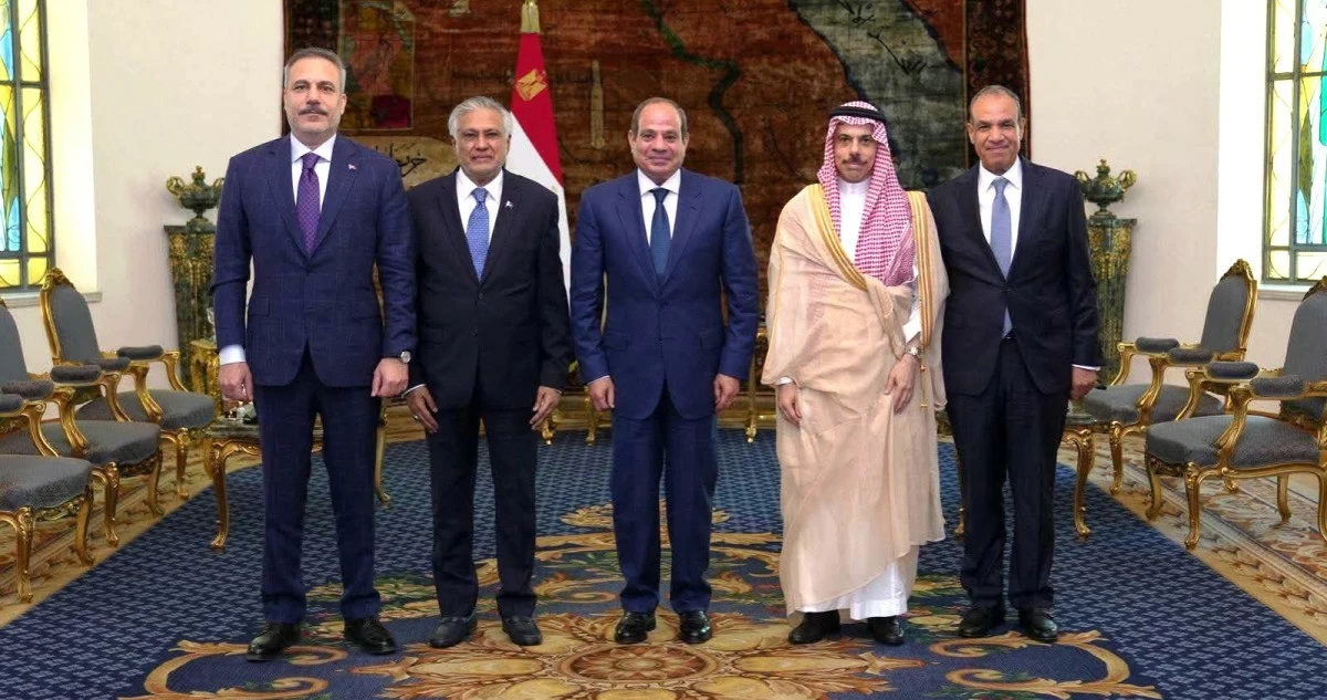 الرئيس المصري: الاتفاق النهائي بين الولايات المتحدة وإيران يجب أن يضمن أمن دول الخليج 
