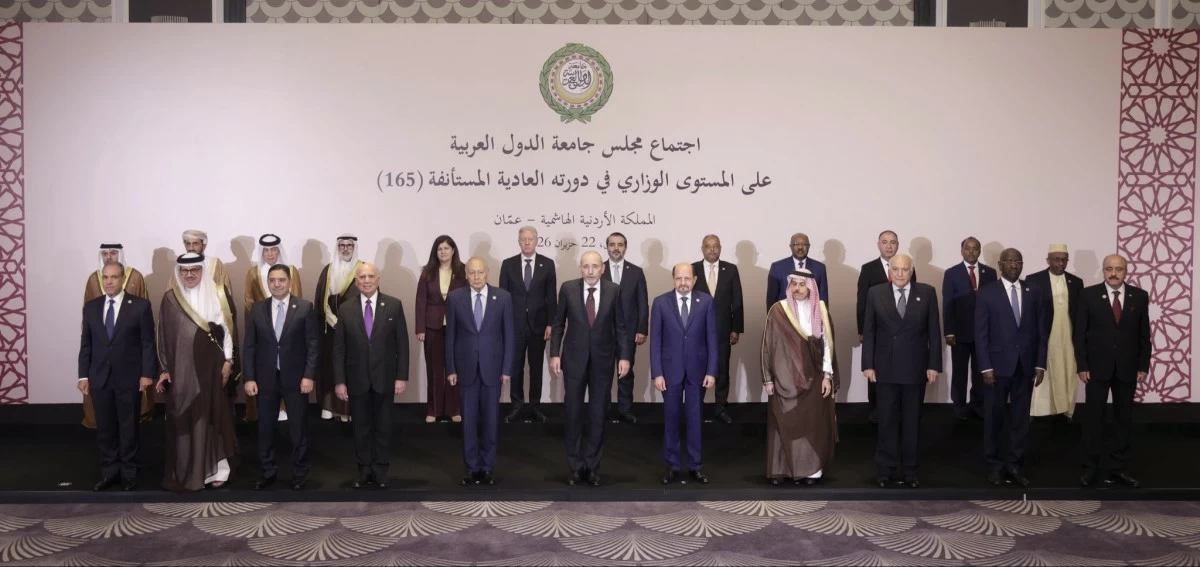 وزير الخارجية يترأس وفد الكويت في الاجتماعين التشاوري والوزاري العربي بالأردن