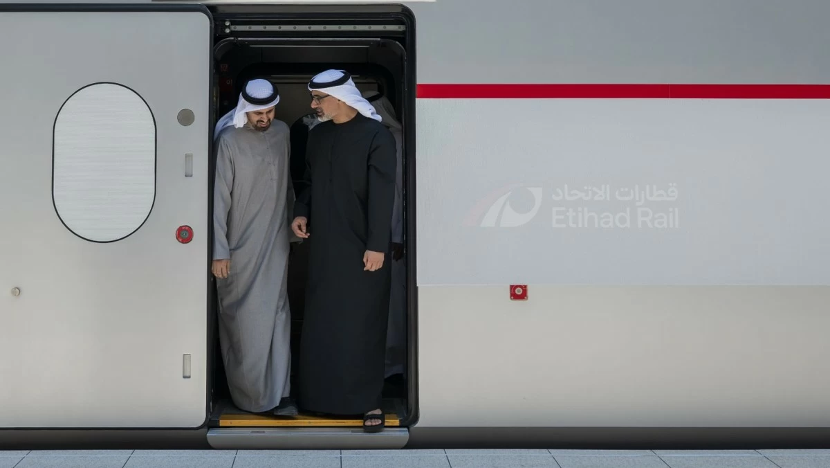 أبوظبي تدشّن محطة للسكك الحديدية... وأول قطار ركاب ينطلق نهاية يونيو الجاري