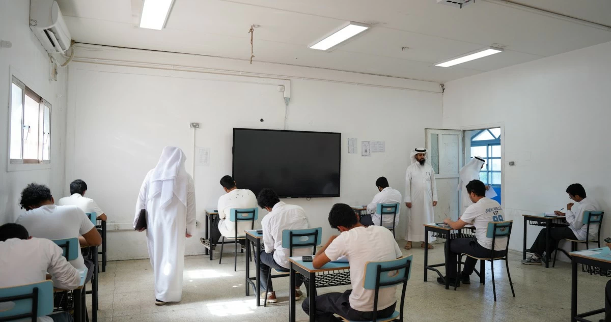طلبة الصف الـ12 ينهون اختبارات الفصل الدراسي الثاني