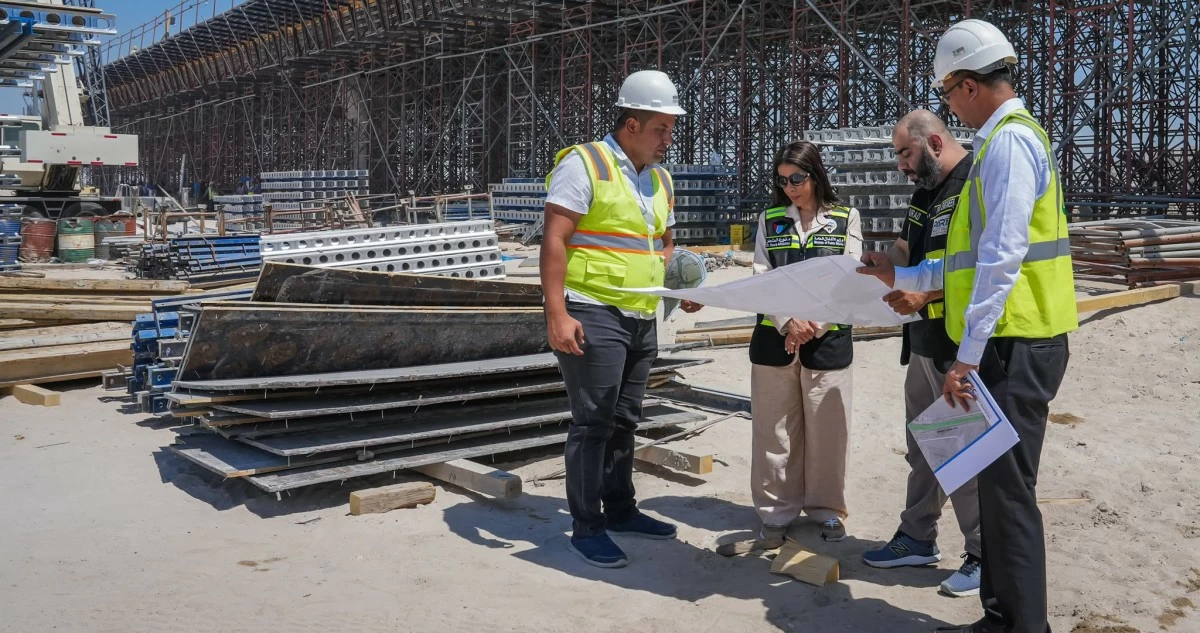 وزيرة الأشغال تتفقد الطرق المؤدية إلى المطار الجديد