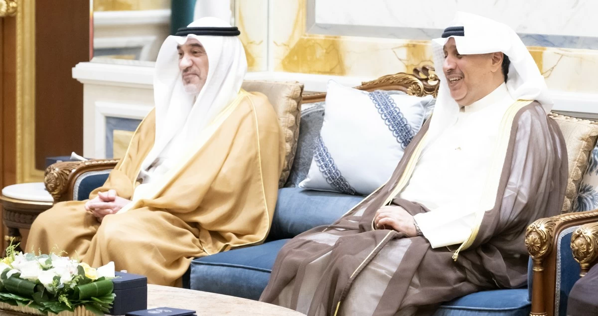 سمو الأمير يستقبل وزير الداخلية اللبناني بمناسبة زيارته الرسمية للبلاد
