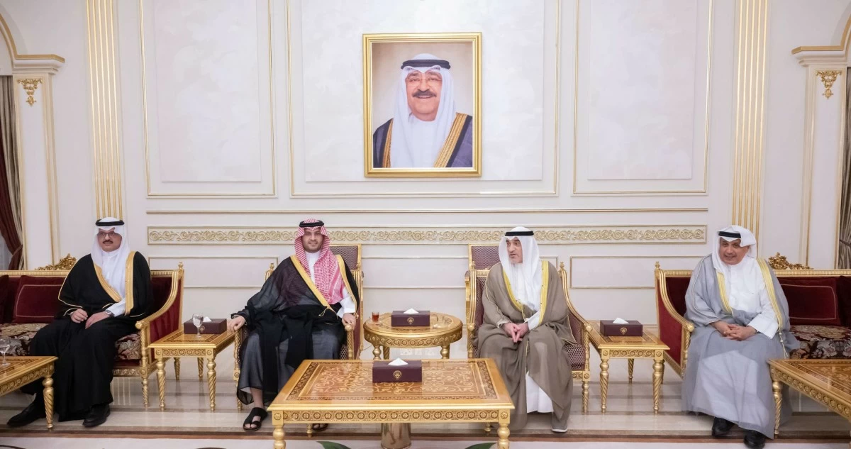اليوسف يستقبل وزير الدولة عضو مجلس الوزراء السعودي