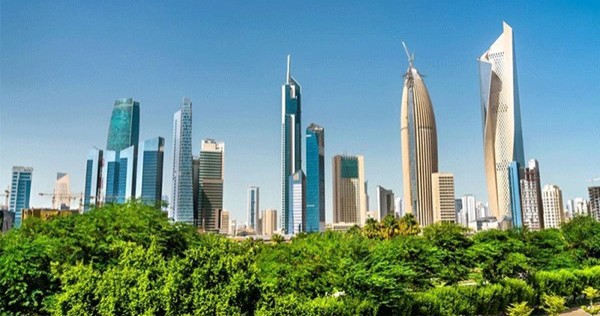 'الأرصاد': طقس شديد الحرارة مع فرصة للغبار