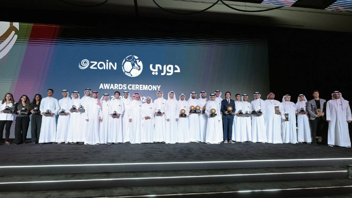 'زين' تحتفي بأبطال الموسم الكروي