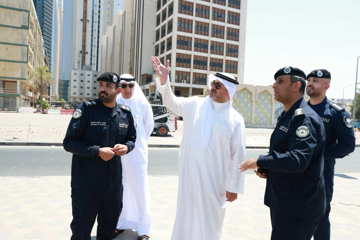 محافظ العاصمة يجري جولة ميدانية تفقدية لمتابعة المشاريع والخدمات