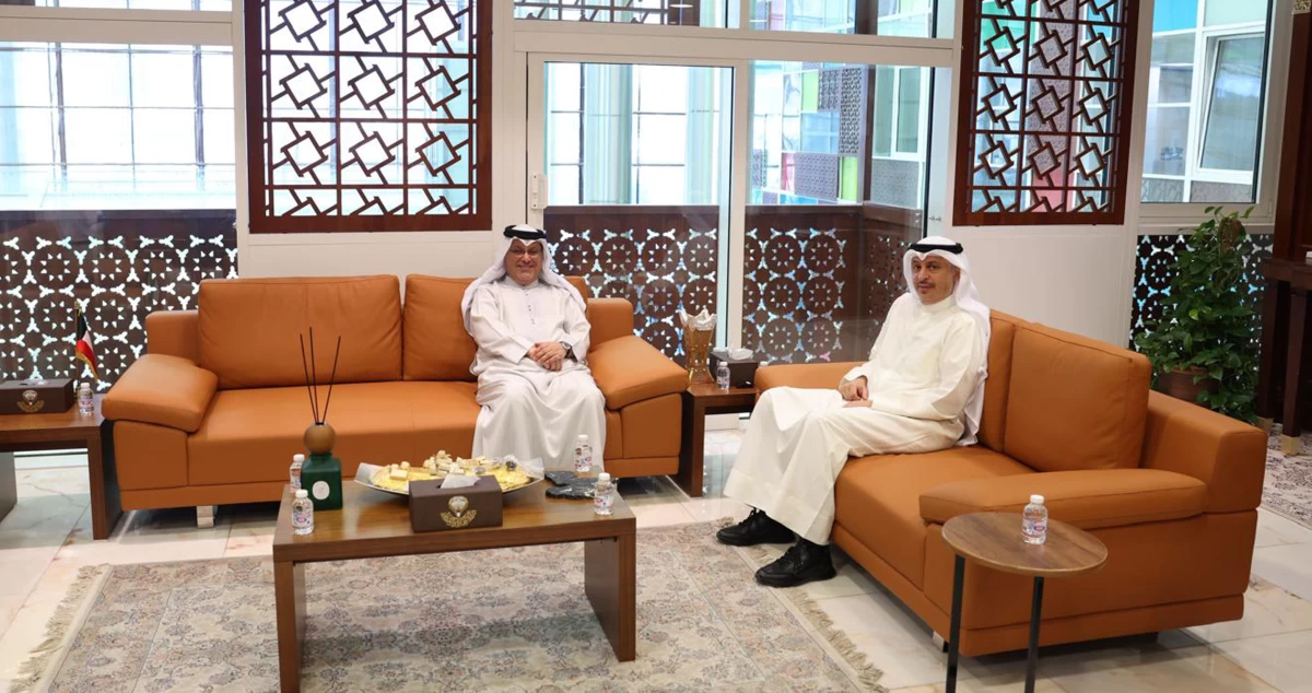 وزير 'التجارة' يبحث مع سفير البحرين تعزيز العلاقات التجارية والاقتصادية بين البلدين