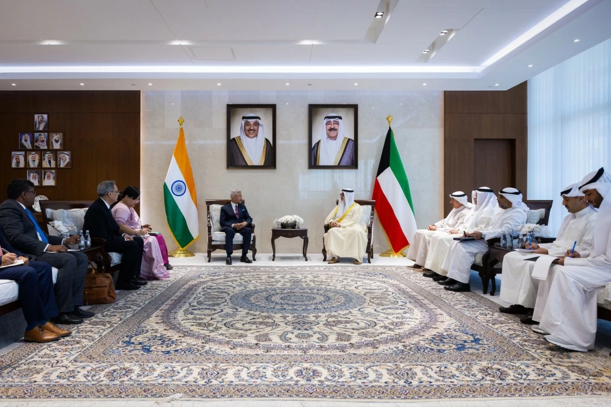 وزير الخارجية ونظيره الهندي يبحثان سبل تعزيز العلاقات التاريخية بين البلدين والتطورات الإقليمية والدولية