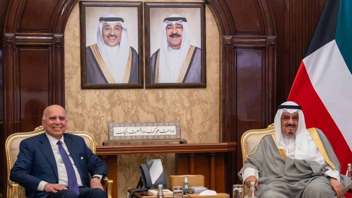 رئيس الوزراء يبحث مع وزير الخارجية العراقي المستجدات الإقليمية والسبل الكفيلة لحفظ الأمن وترسيخ السلام في المنطقة
