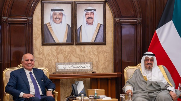 رئيس الوزراء يبحث مع وزير الخارجية العراقي المستجدات الإقليمية والسبل الكفيلة لحفظ الأمن وترسيخ السلام في المنطقة 