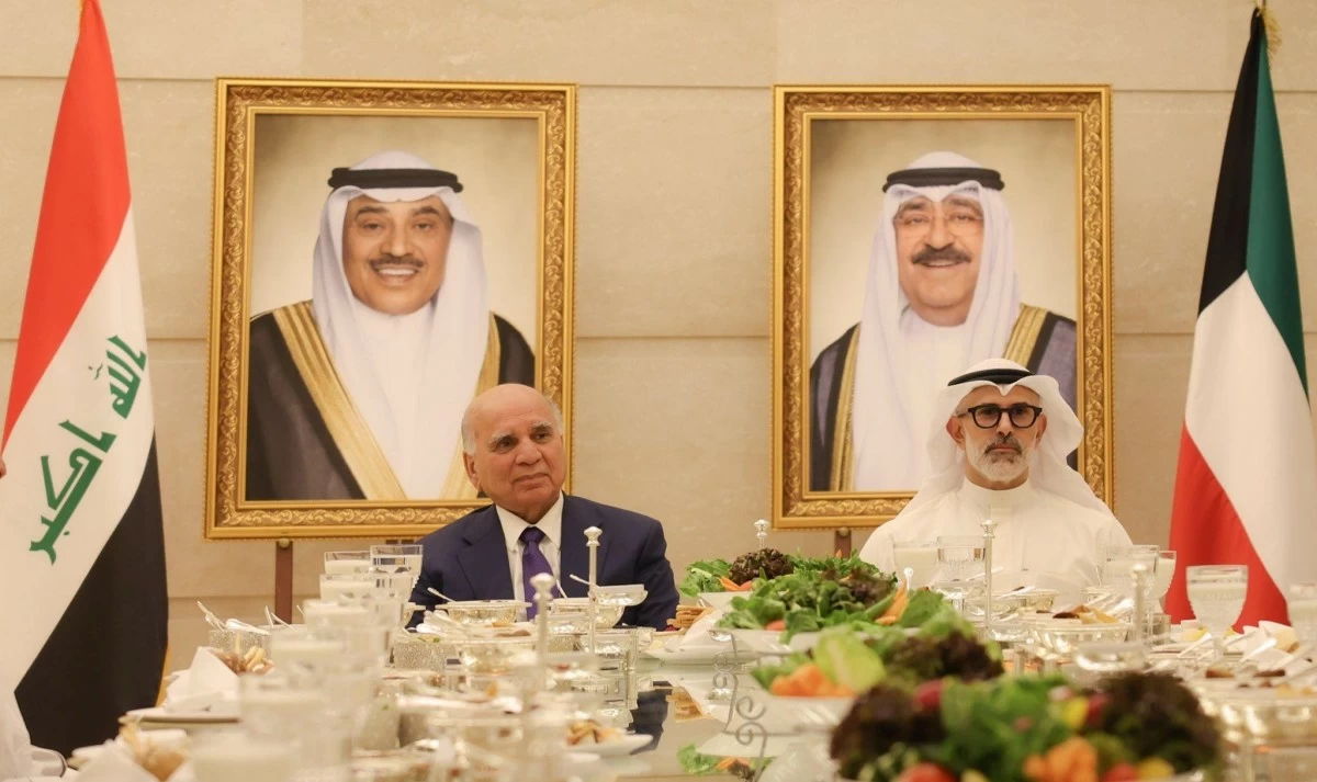 وزير الخارجية يبحث مع نظيره العراقي القضايا المشتركة وتطورات الأحداث في المنطقة