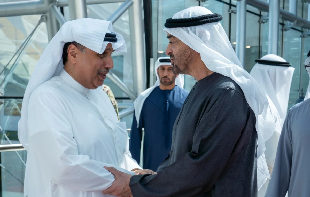 رئيس الإمارات يغادر البلاد بعد زيارة أخوية... وسمو ولي العهد في مقدمة مودعيه