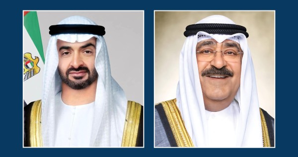 سمو الأمير وولي العهد على رأس مستقبلي رئيس الإمارات لدى وصوله للبلاد في زيارة أخوية