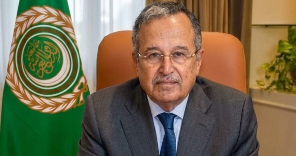 أمين الجامعة العربية يستنكر استمرار الاعتداءات الإيرانية ويدعو إلى موقف عربي حازم